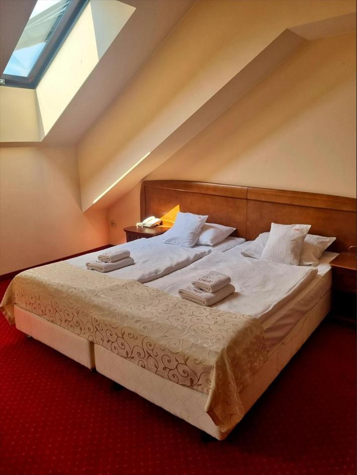 Hotel Rytwiany Экстерьер фото